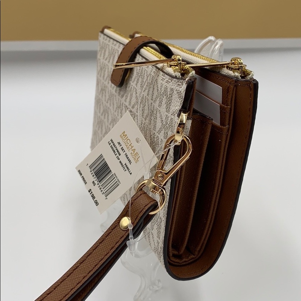 MICHAEL KORS LG DOUBLE ZIP WRISTLET VANILLA - Picture 2 of 16